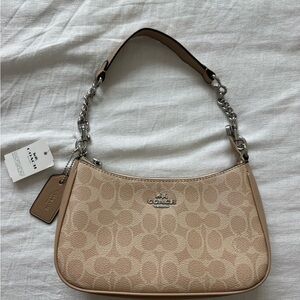 Beige purse